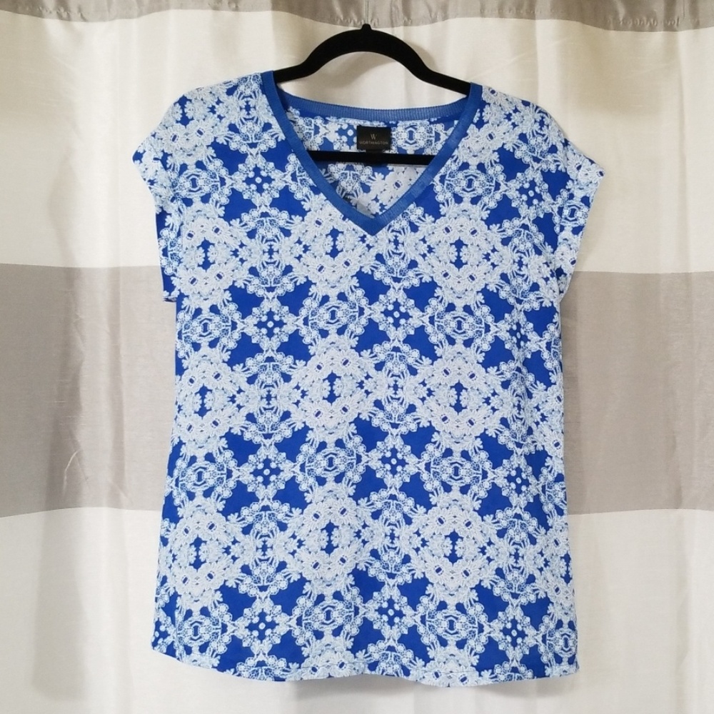 Worthington XS blue and white flowy top like new
